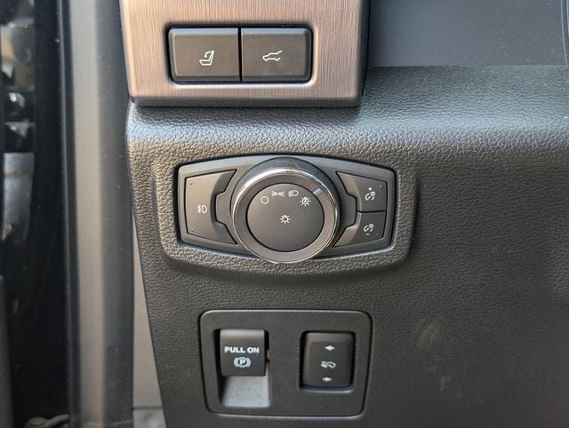 Used 2019 Ford Expedition Platinum RWD image 22