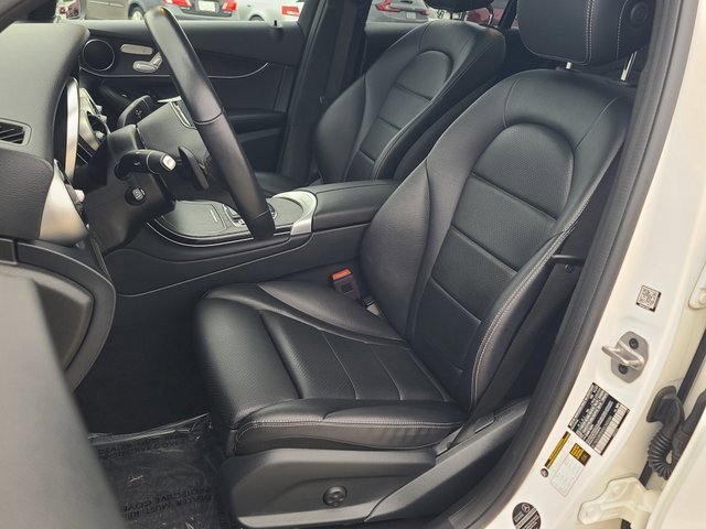 Used 2022 Mercedes-Benz GLC 300 4MATIC w/ Multimedia Package Lite image 16