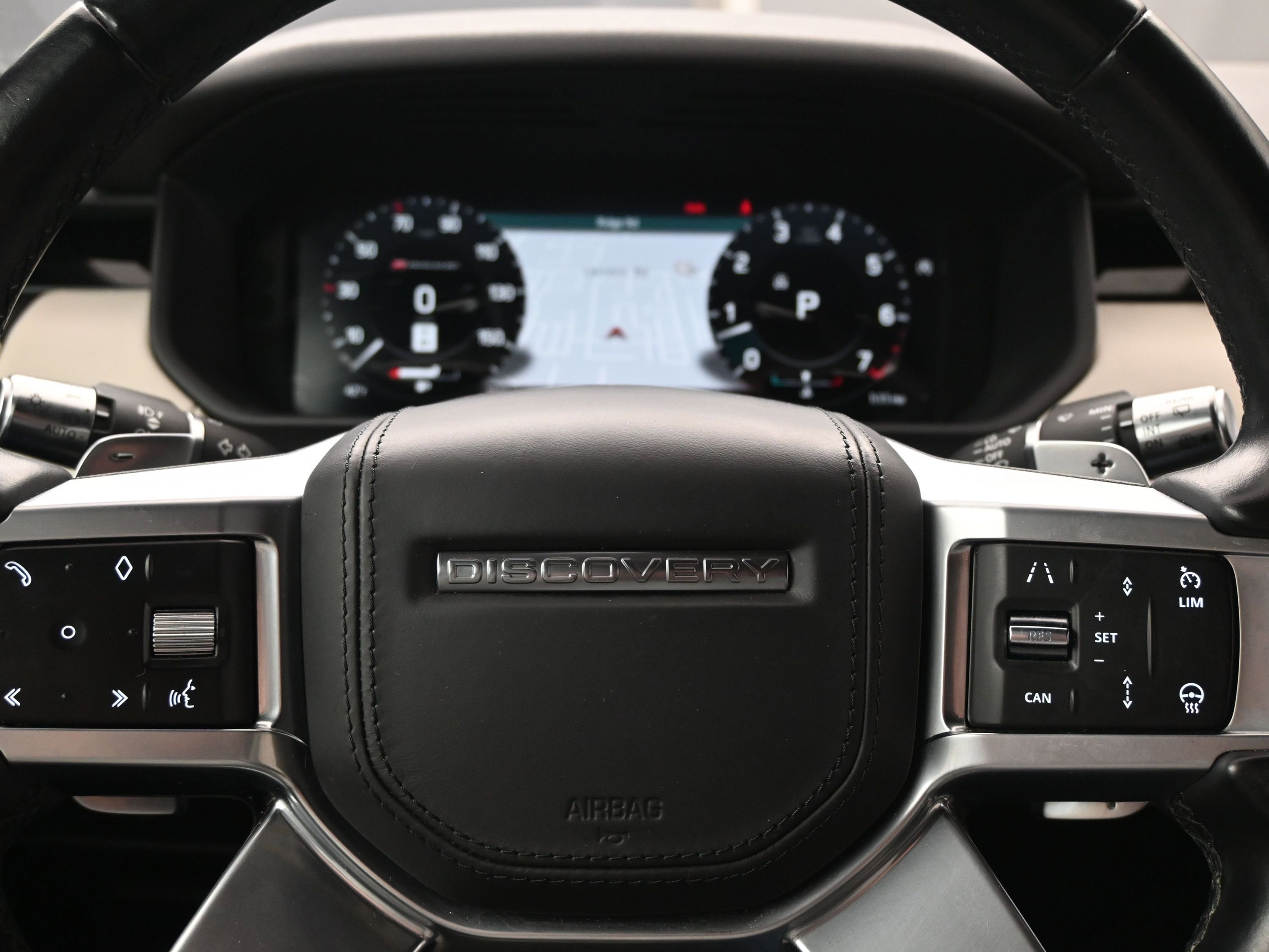 Used 2022 Land Rover Discovery HSE R-Dynamic image 19