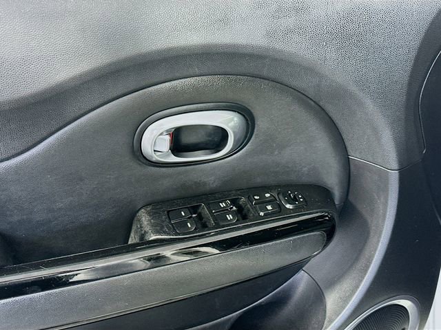 Used 2015 Kia Soul ! w/ Sun & Sound Package image 17