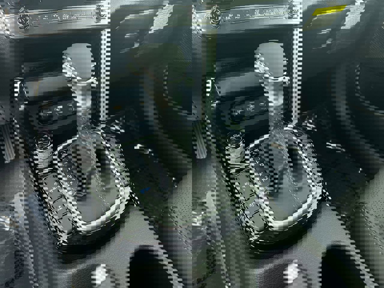 Certified 2024 Kia Seltos EX image 22