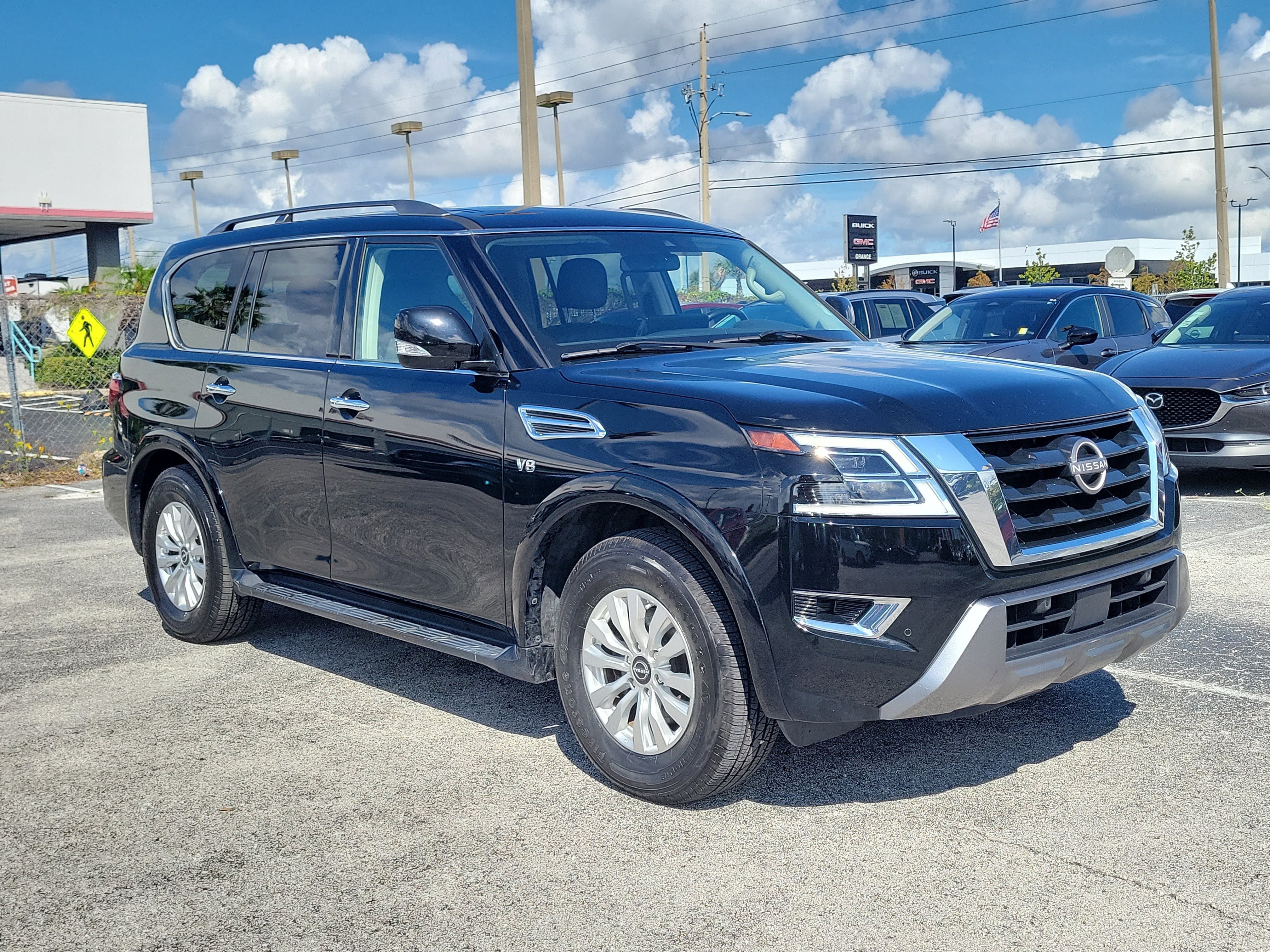 Certified 2022 Nissan Armada SV w/ Cargo Package AWD/4WD image 3
