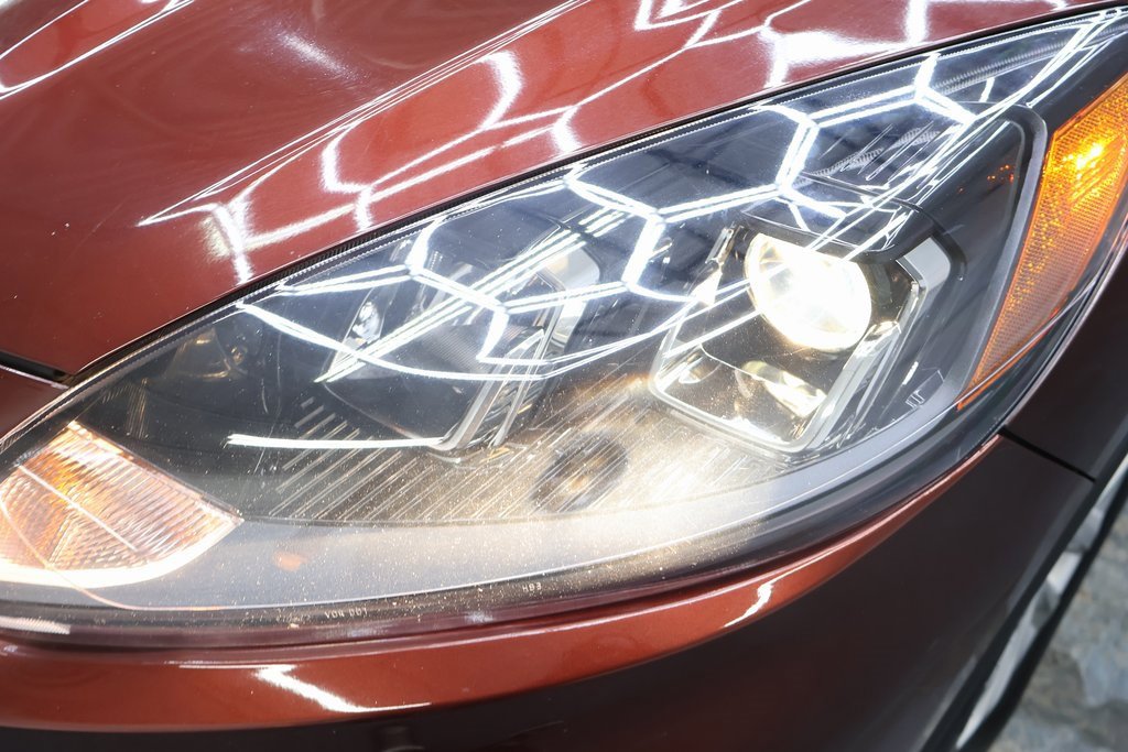 Used 2021 Ford Escape SE image 25