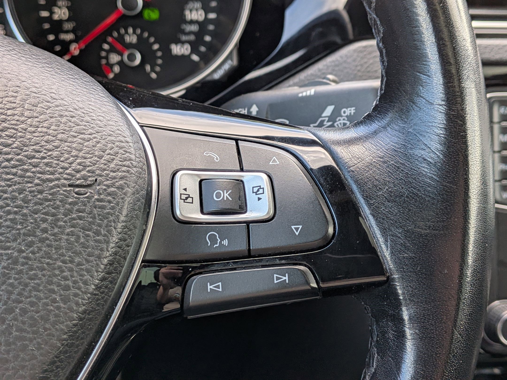 Used 2018 Volkswagen Jetta Sport FWD image 19