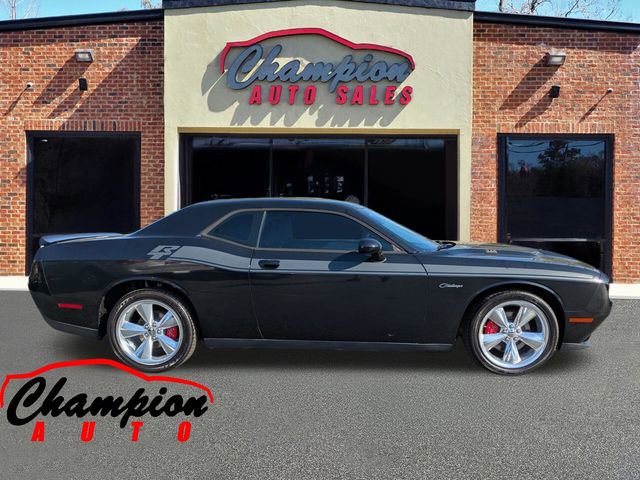 Used 2015 Dodge Challenger R/T Plus image 3