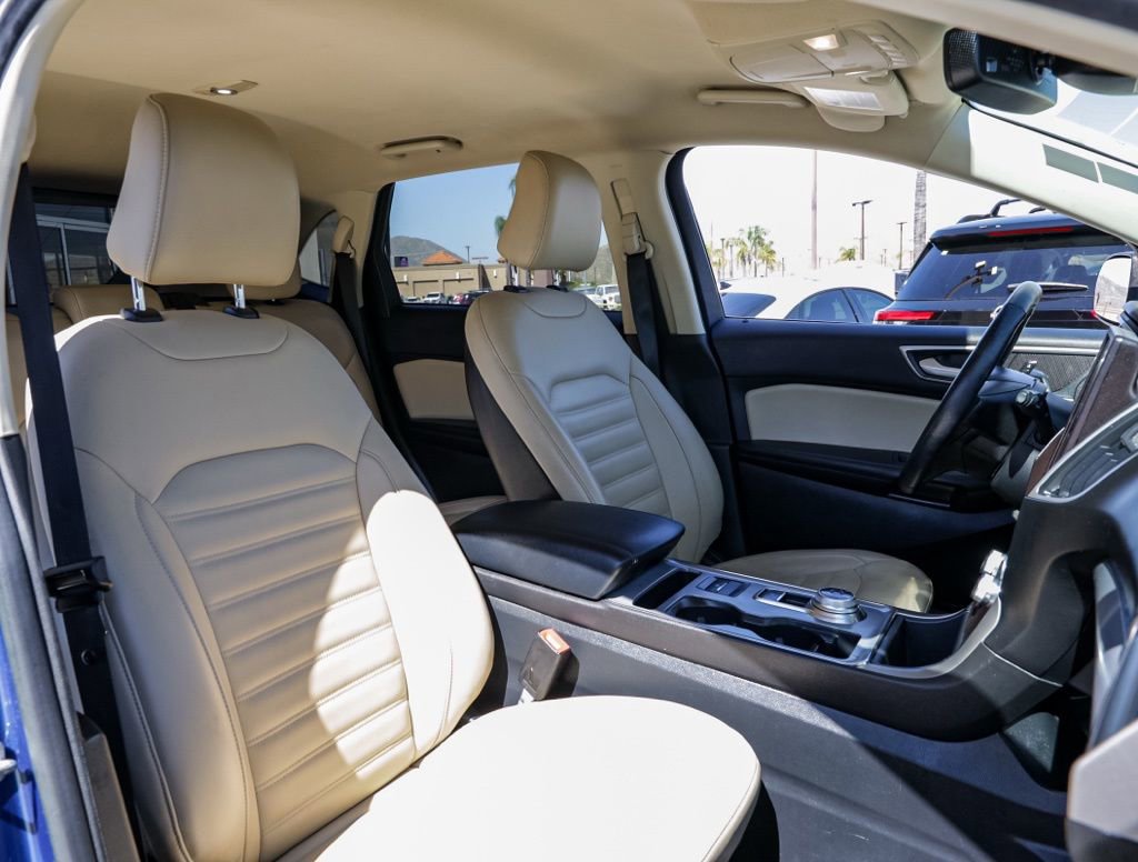 Used 2021 Ford Edge SEL image 17