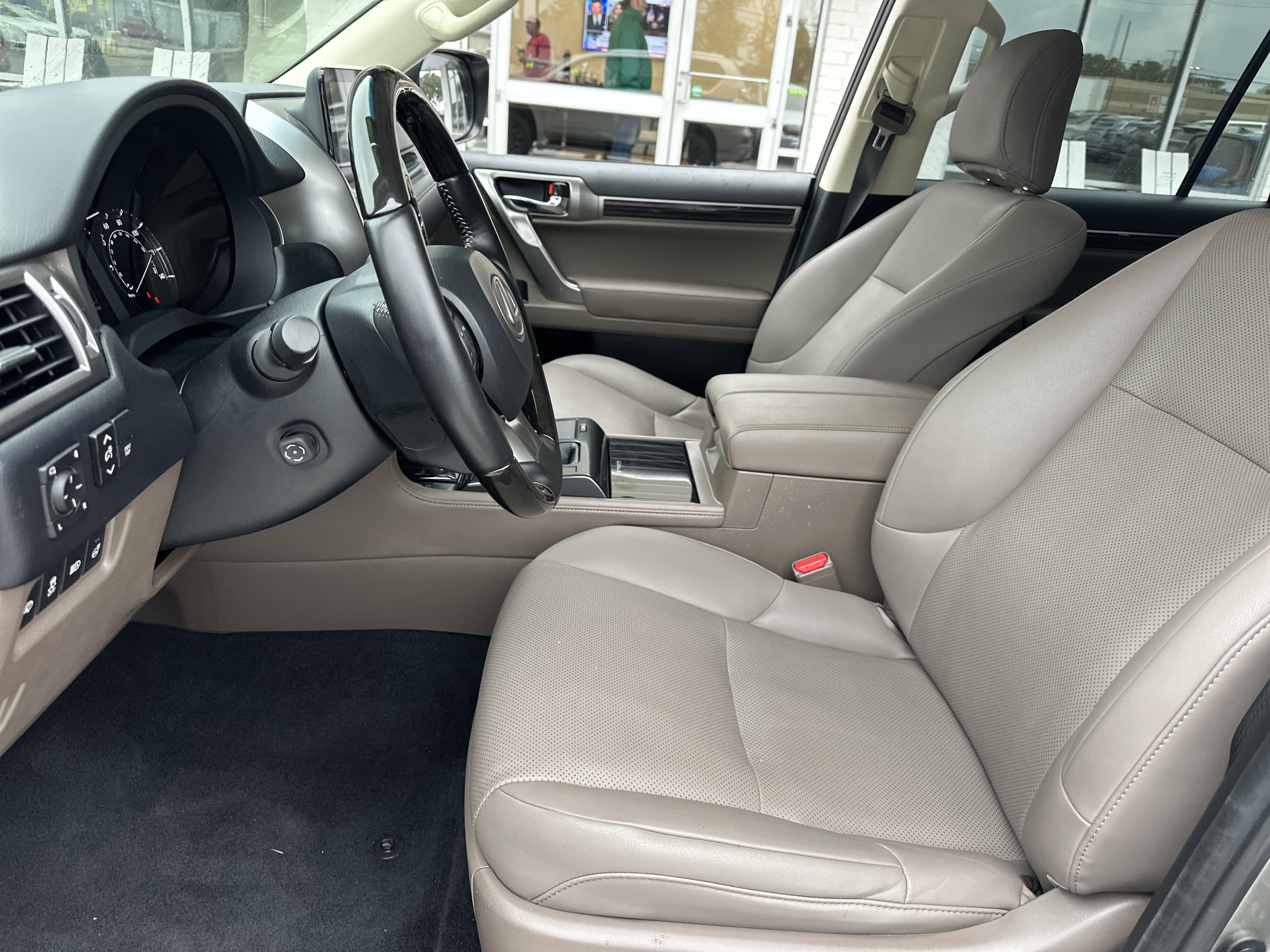 Used 2023 Lexus GX 460 Premium image 10