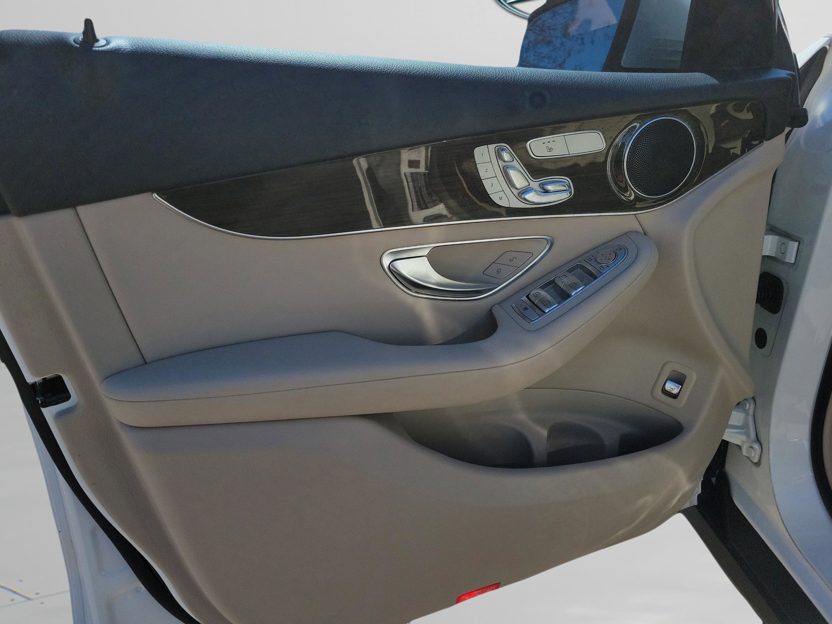 Certified 2019 Mercedes-Benz GLC 300 image 20