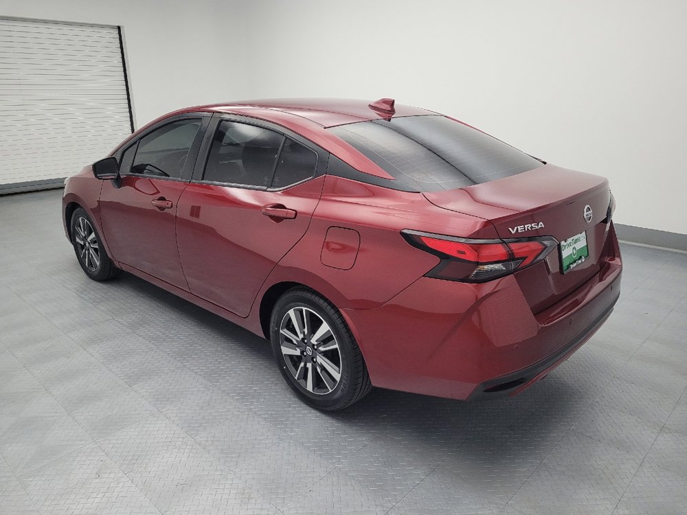 Used 2021 Nissan Versa SV FWD image 3