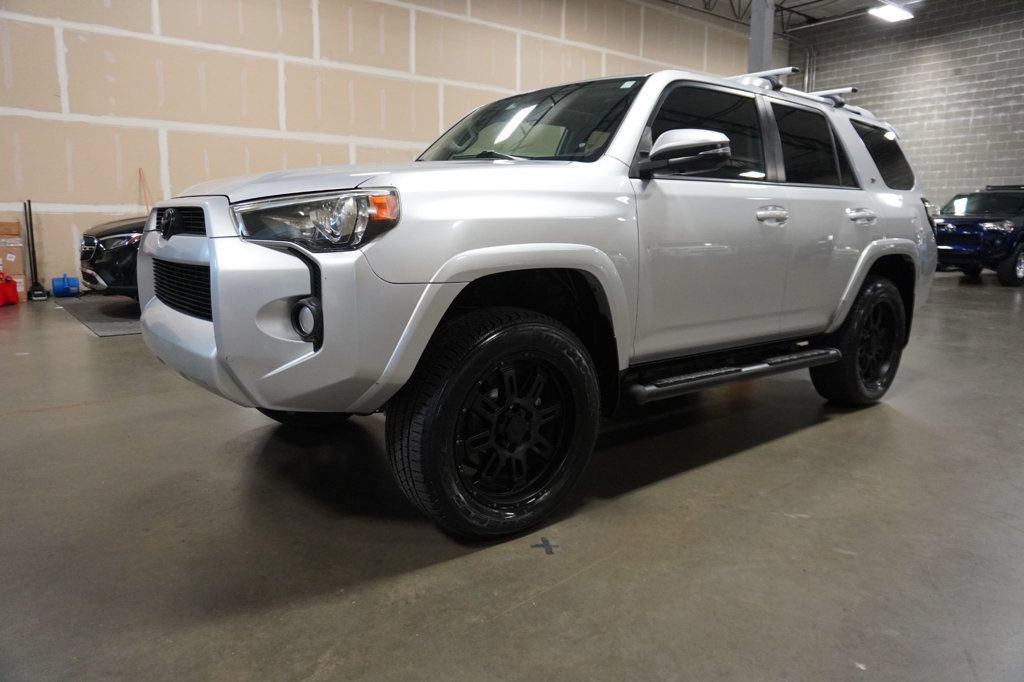 Used 2016 Toyota 4Runner SR5 Premium AWD/4WD image 2