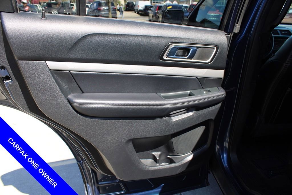 Used 2016 Ford Explorer XLT w/ Equipment Group 202A image 28