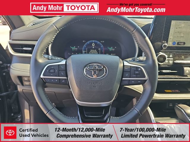 Certified 2025 Toyota Highlander XSE AWD/4WD image 14