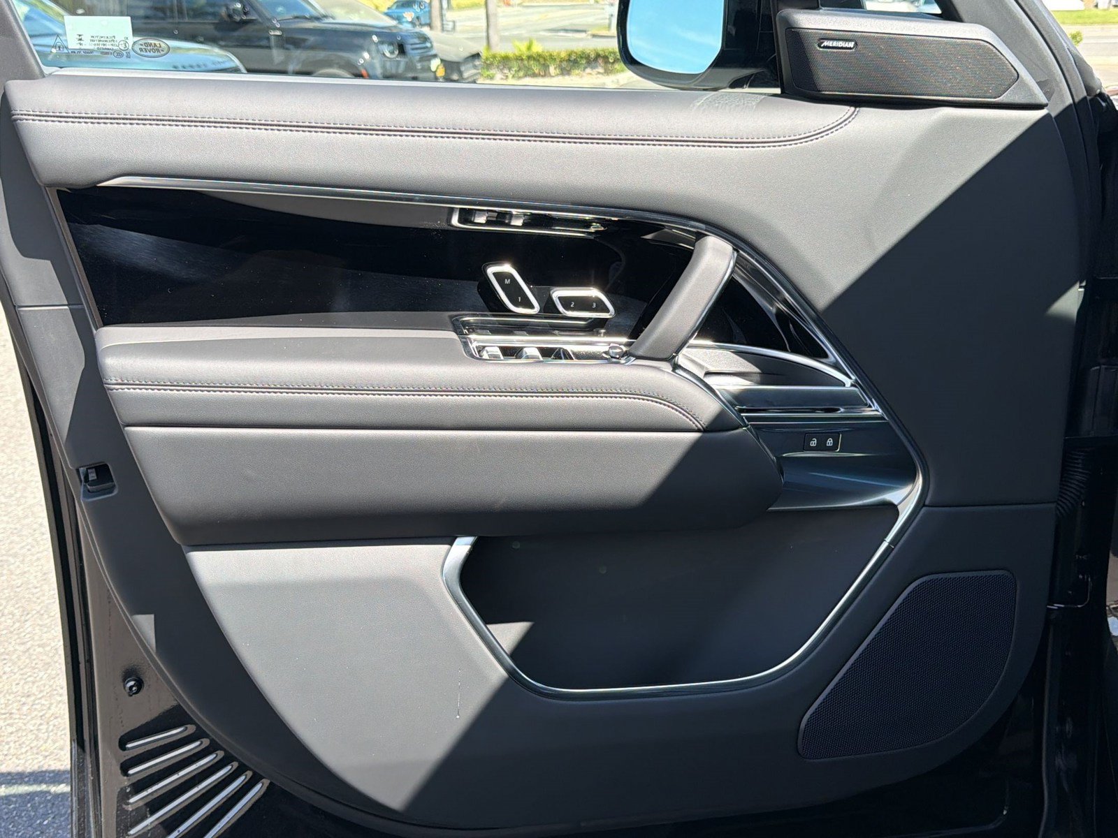 New 2026 Land Rover Range Rover SE AWD/4WD image 14