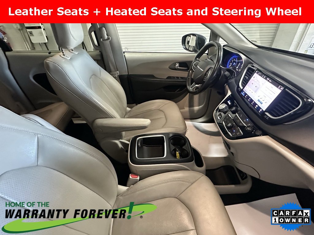 Used 2021 Chrysler Pacifica Touring-L image 24
