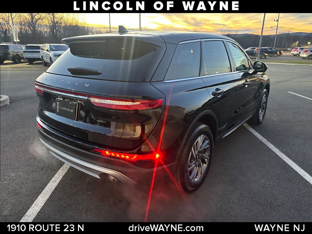 Certified 2023 Lincoln Corsair AWD image 7