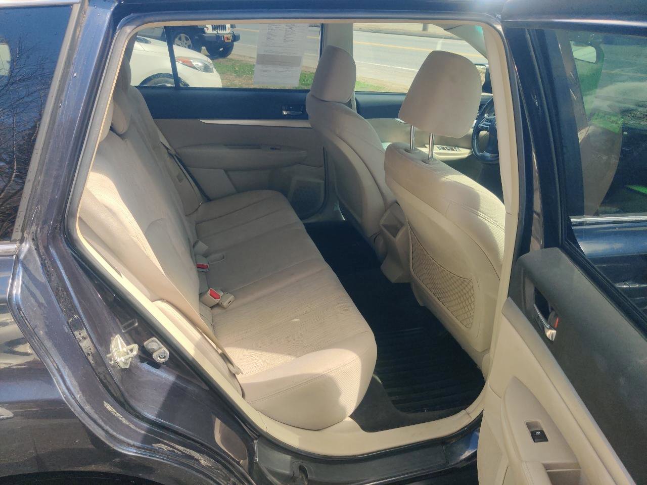 Used 2013 Subaru Outback 2.5i Premium w/ All-Weather Pkg AWD/4WD image 14