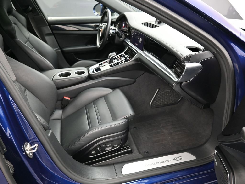 Certified 2022 Porsche Panamera 4S image 28