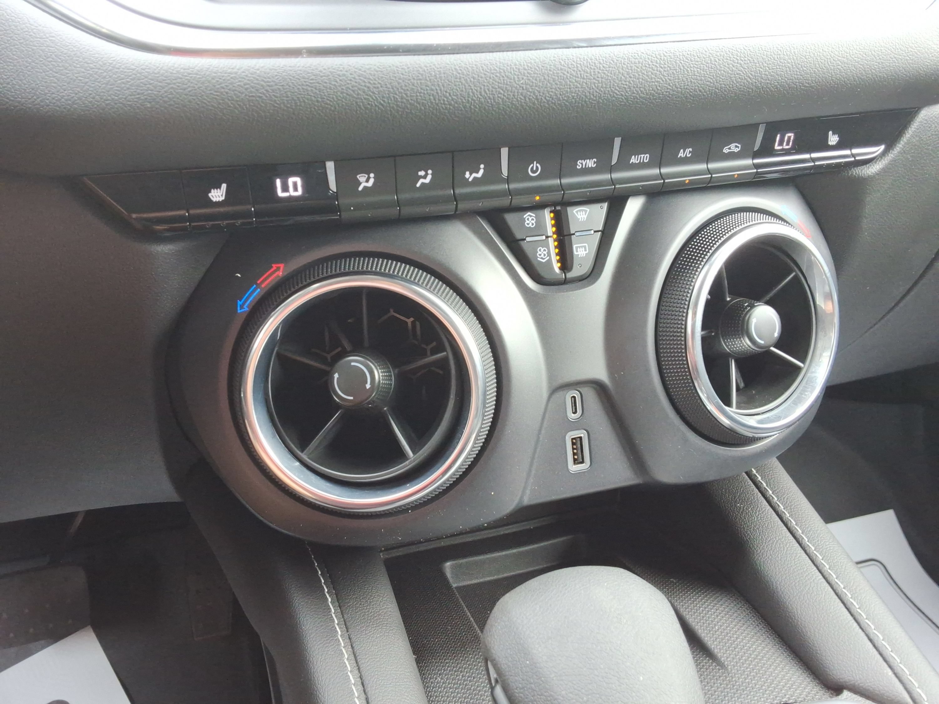 Used 2023 Chevrolet Blazer LT w/ Convenience Package AWD/4WD image 17