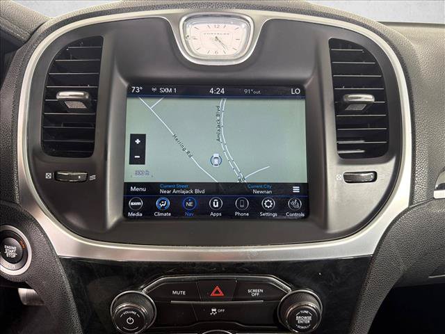 Used 2020 Chrysler 300 Limited RWD image 3