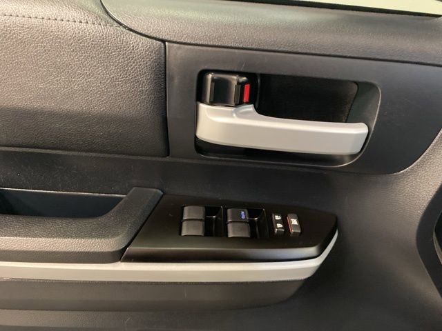 Used 2018 Toyota Tundra SR5 image 18