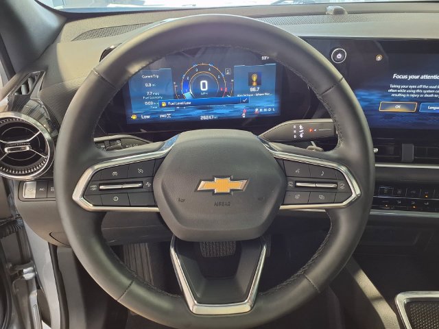 Used 2026 Chevrolet Equinox LT AWD/4WD image 9