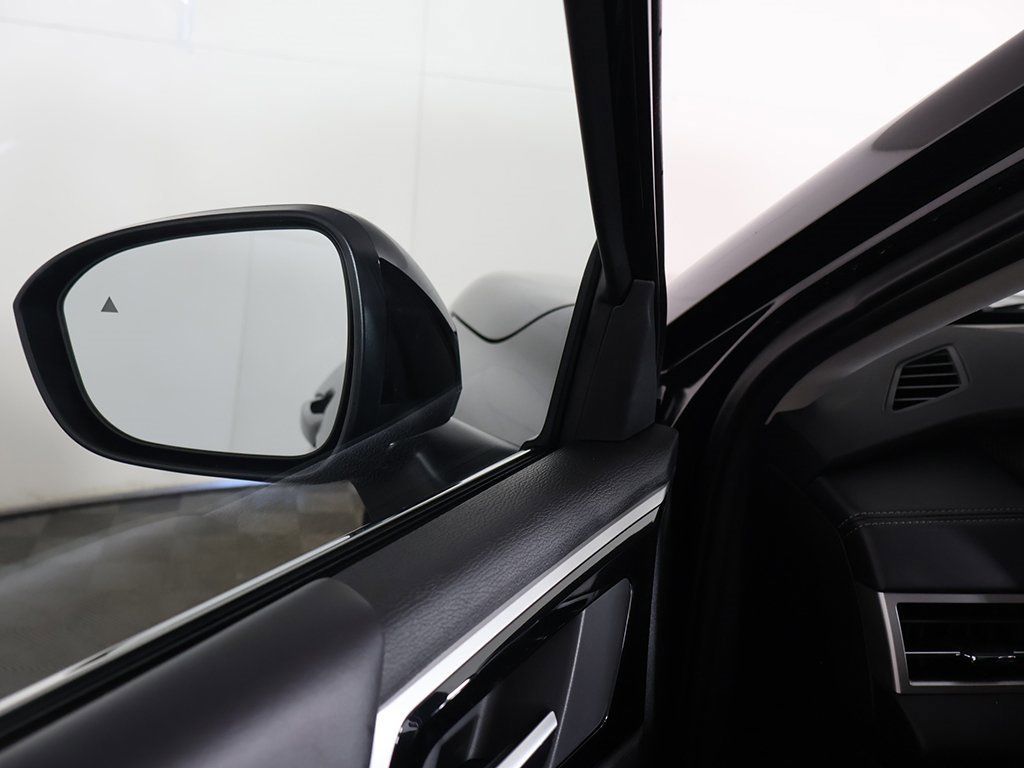 New 2025 Mitsubishi Outlander SE image 39