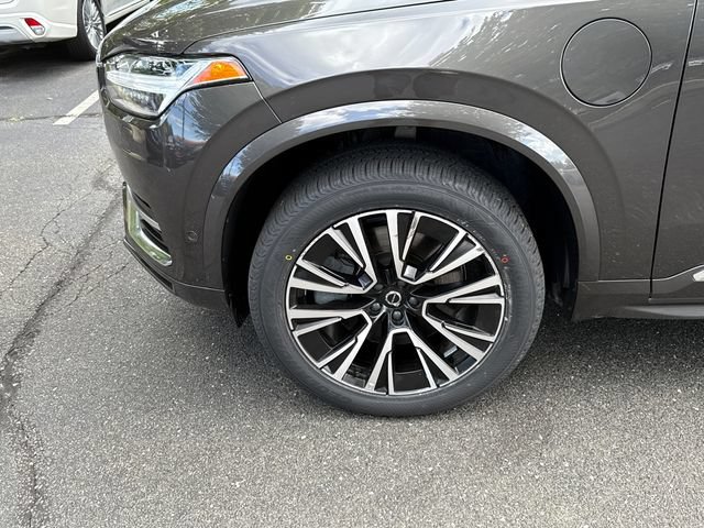 Certified 2025 Volvo XC90 T8 Plus w/ Protection Package AWD/4WD image 8