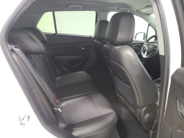 Used 2019 Chevrolet Trax LT w/ LT Convenience Package FWD image 12