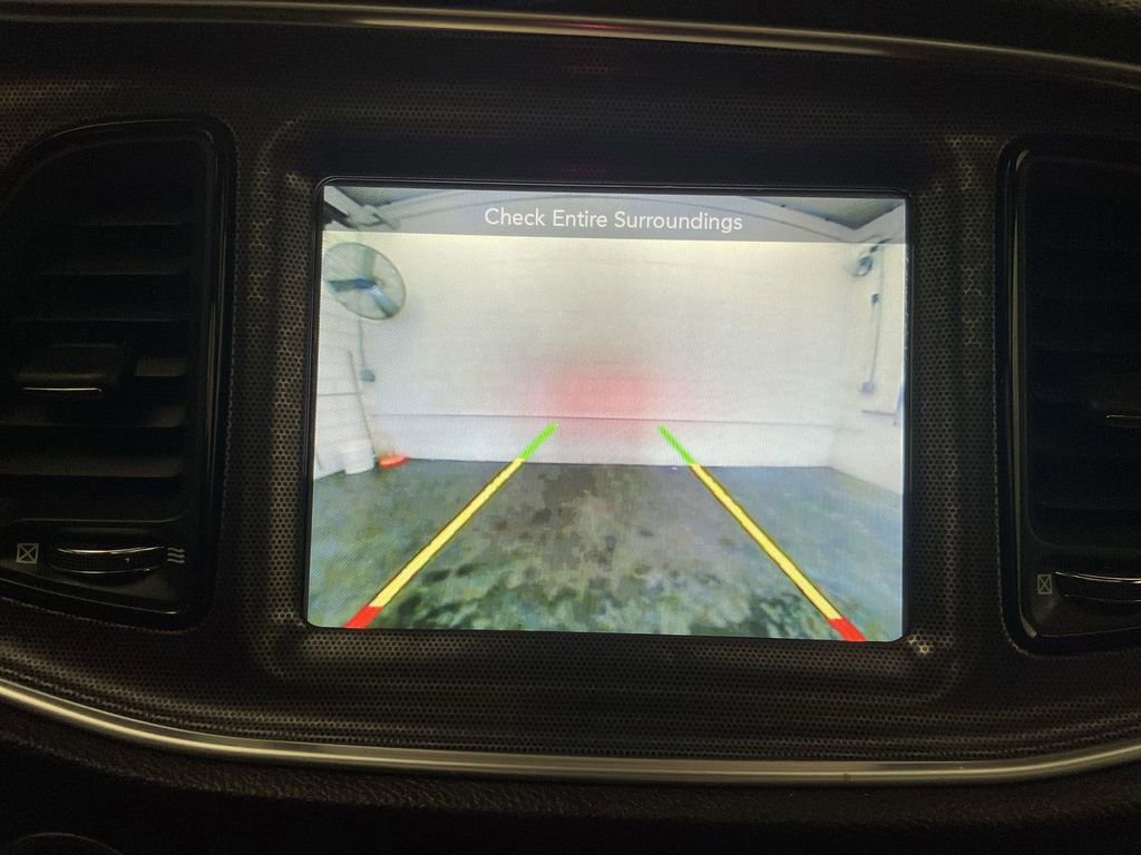 Used 2015 Dodge Challenger SXT Plus image 9