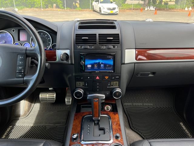 Used 2005 Volkswagen Touareg V8 AWD/4WD image 19