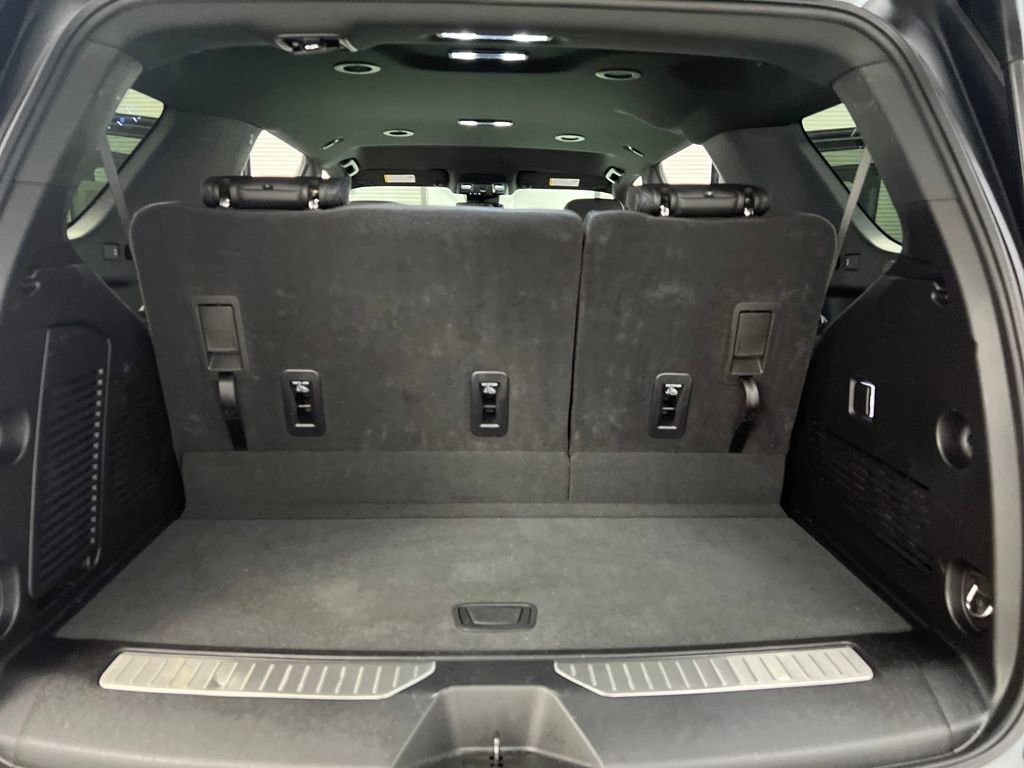 Used 2025 Chevrolet Tahoe Z71 AWD/4WD image 35