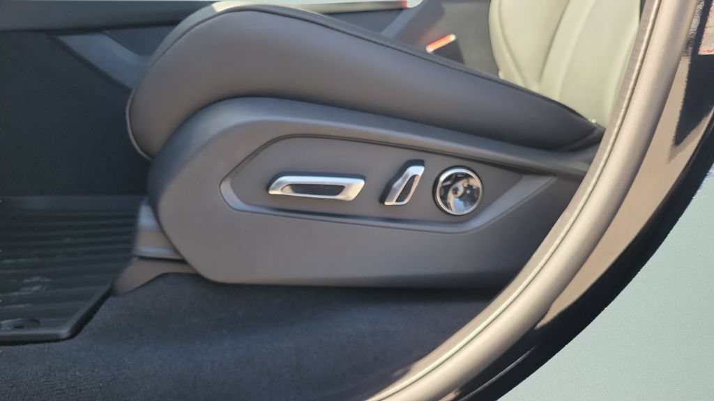 New 2026 Acura MDX SH-AWD image 15