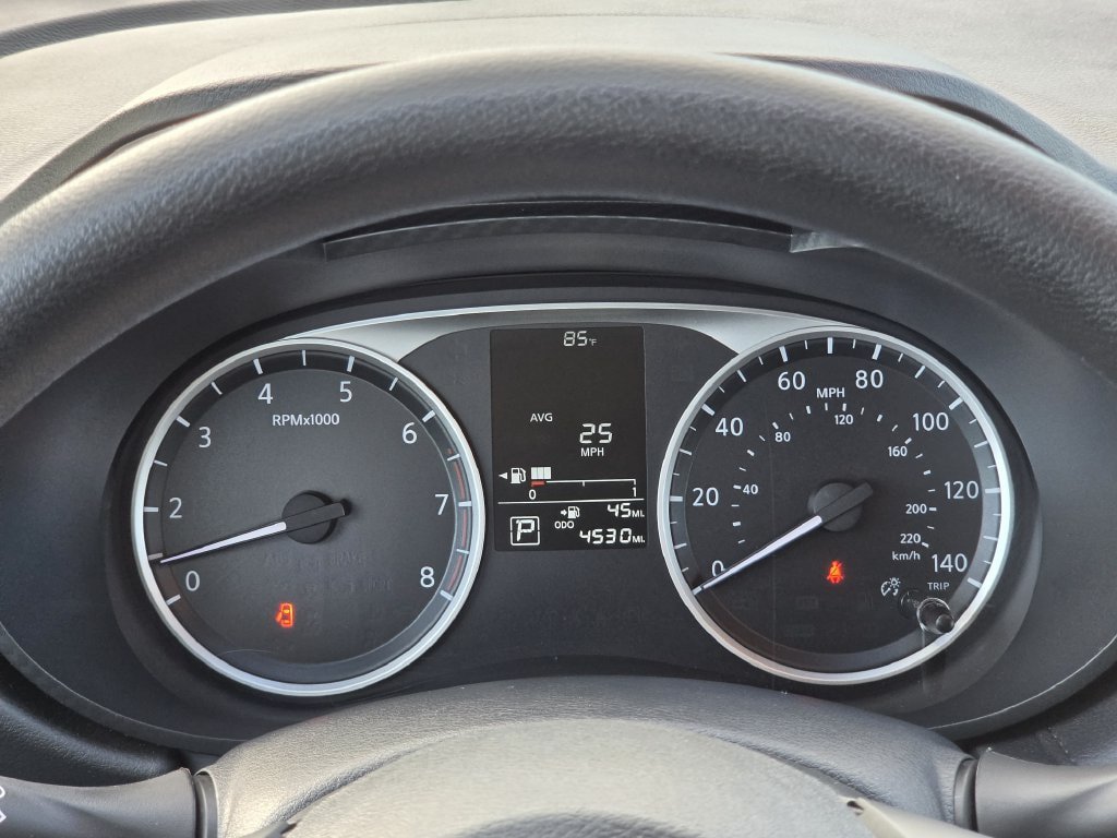 Used 2025 Nissan Versa S w/ Trunk Package FWD image 15
