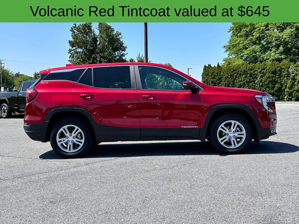 Used 2023 GMC Terrain SLE AWD/4WD image 3