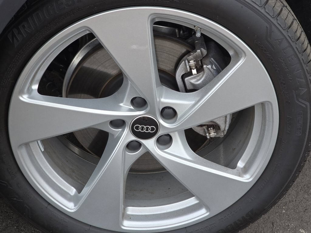 Used 2025 Audi Q5 Premium Plus w/ Premium Plus AWD/4WD image 23