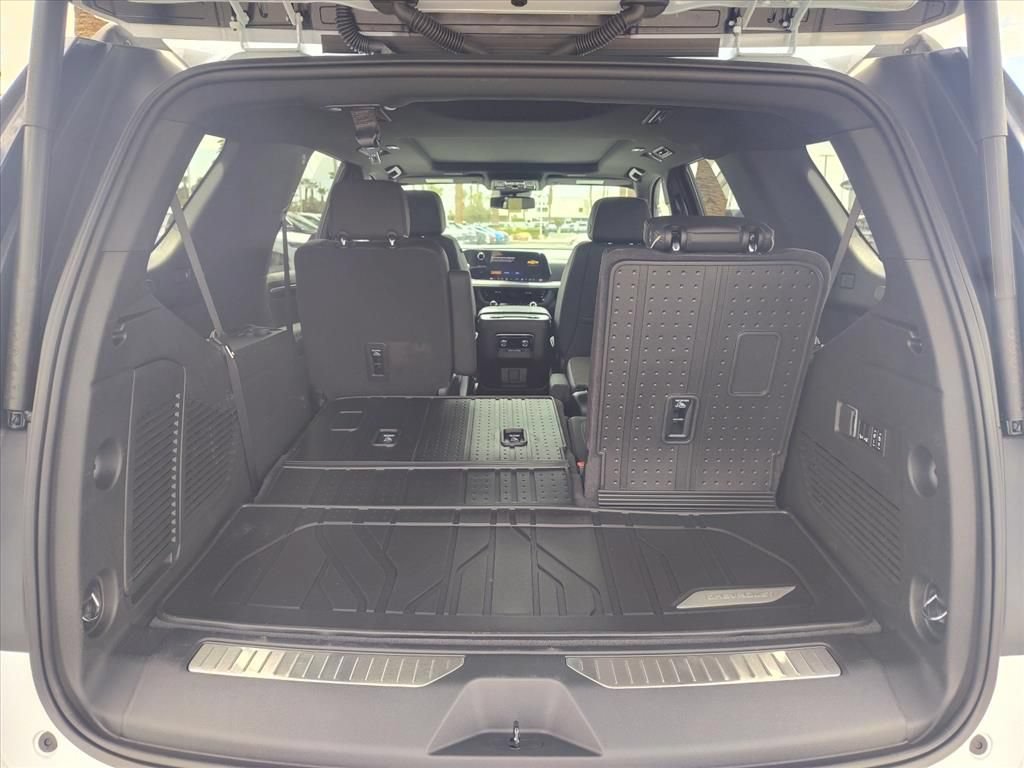New 2026 Chevrolet Tahoe Premier w/ Sun And Tow Package AWD/4WD image 8