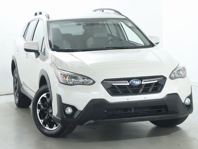 Certified 2023 Subaru Crosstrek 2.0i Premium AWD/4WD image 2