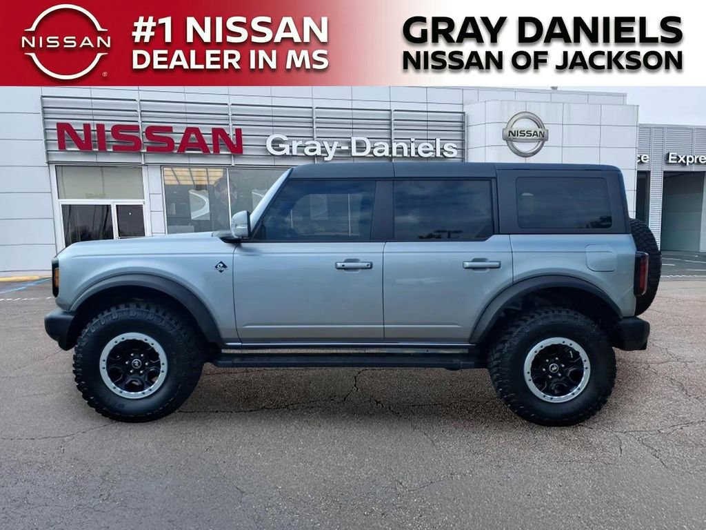 Used 2022 Ford Bronco Outer Banks w/ Sasquatch Package AWD/4WD image 4