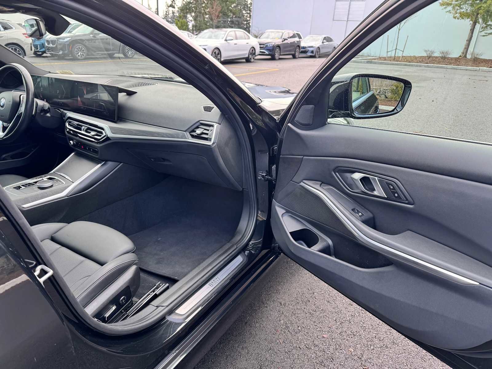 Used 2024 BMW 330i xDrive 330i xDrive image 10