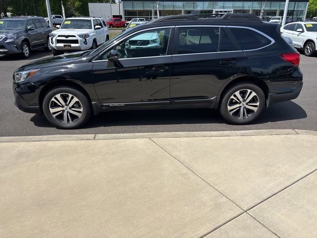 Used 2019 Subaru Outback 3.6R Limited AWD/4WD image 6