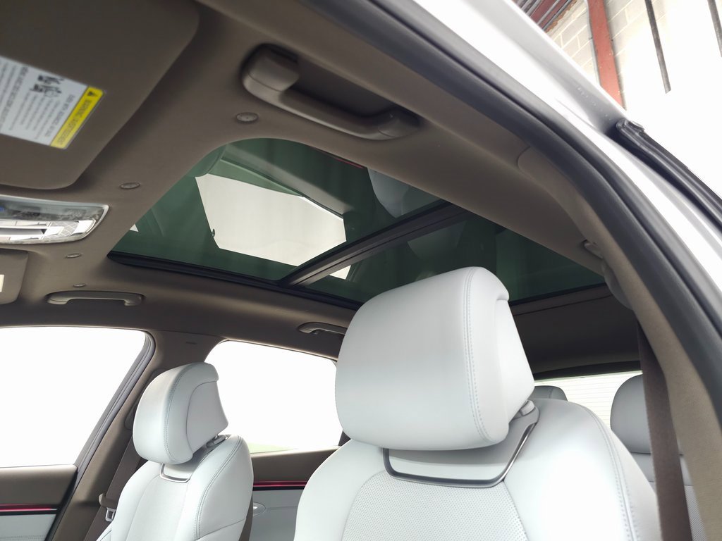 Used 2026 Genesis GV70 2.5T Advanced image 12