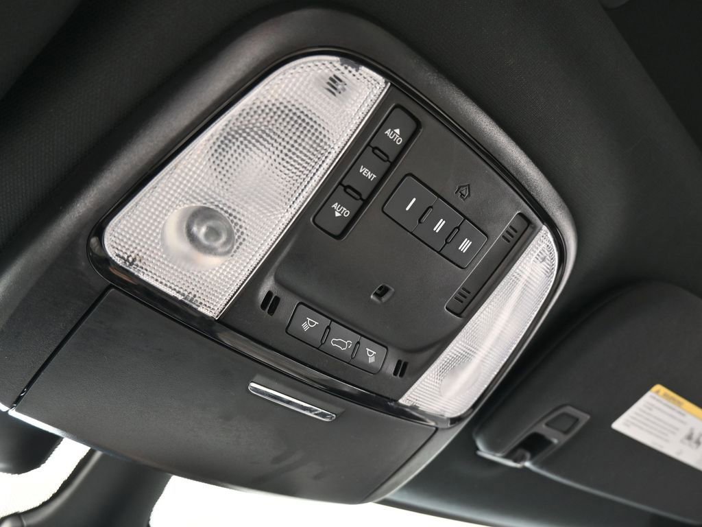 Used 2023 Dodge Durango GT image 23