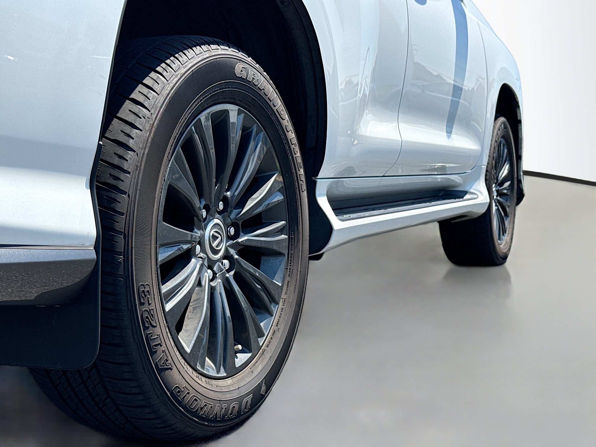 Certified 2023 Lexus GX 460 Premium AWD/4WD image 17