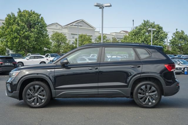 Used 2024 Volkswagen Taos S FWD image 4