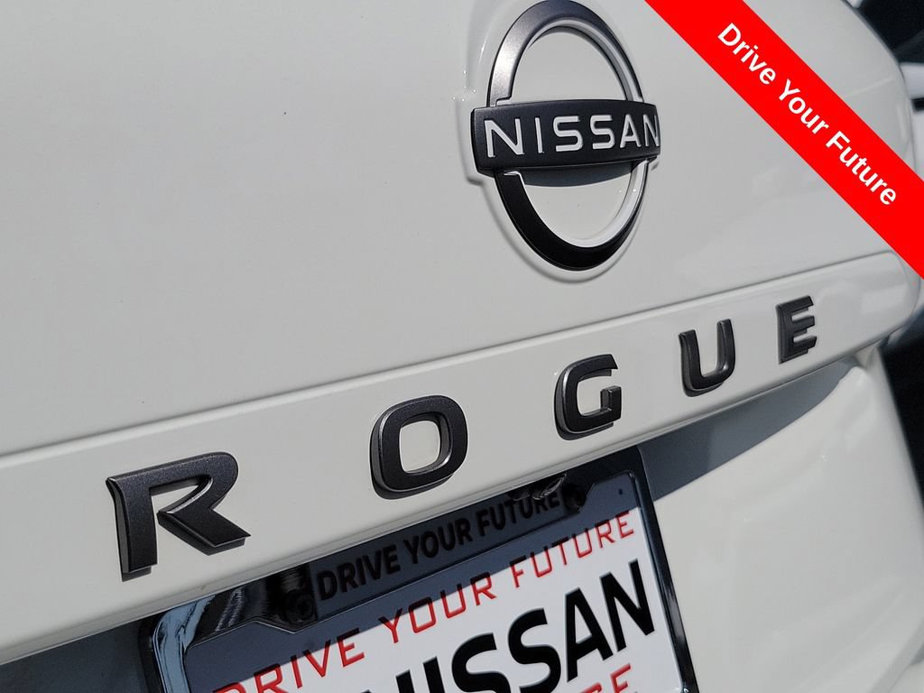 Used 2024 Nissan Rogue S FWD image 24