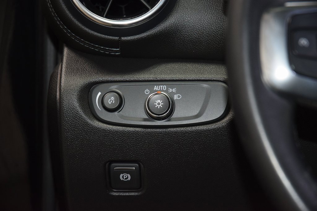 Used 2019 Chevrolet Blazer L image 33