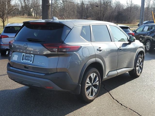 Used 2022 Nissan Rogue SV image 4