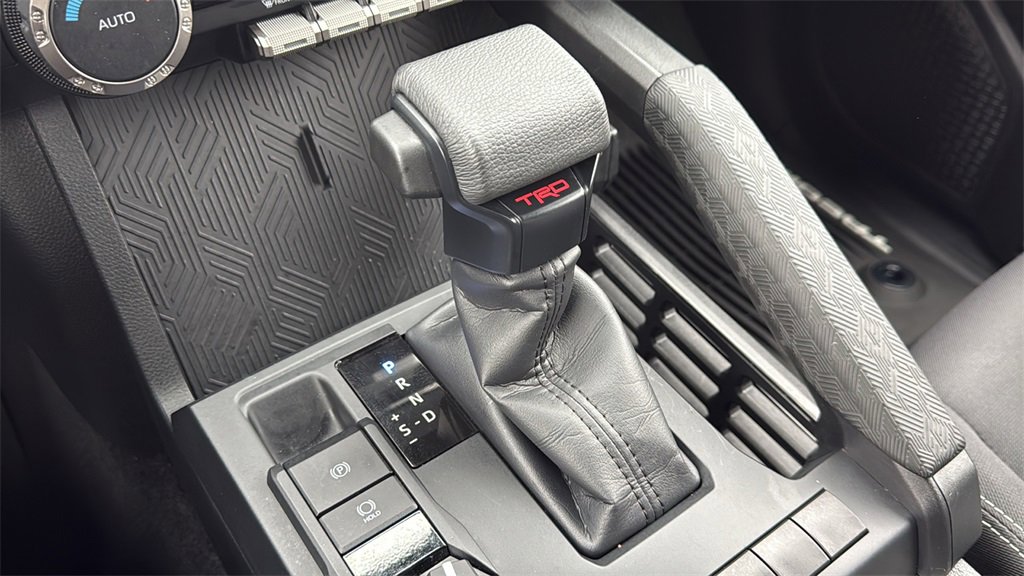 Certified 2025 Toyota Tacoma TRD Sport image 25