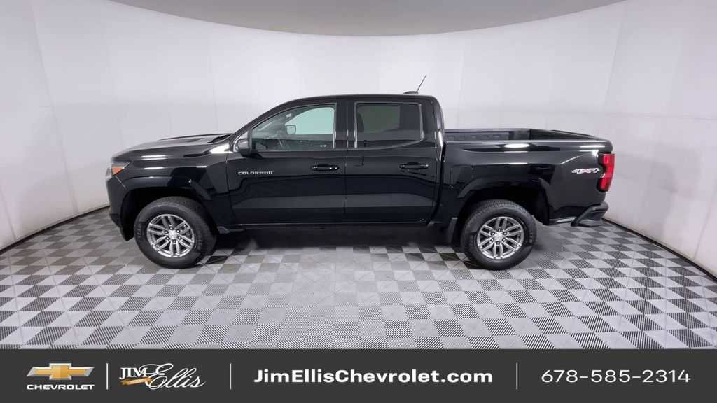 Certified 2023 Chevrolet Colorado LT w/ LT Convenience Package image 11