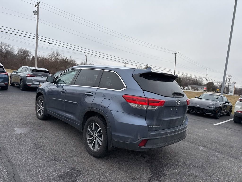 Used 2018 Toyota Highlander XLE image 5